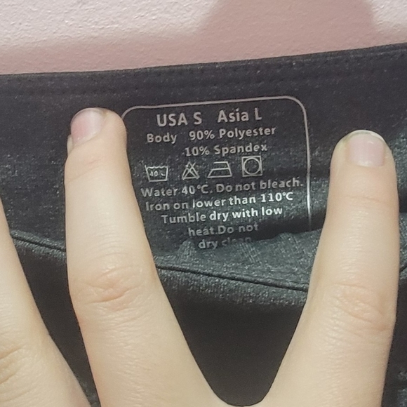 SOLD! Hokoyi Modest Athletic Skirt - Picture 2 of 2